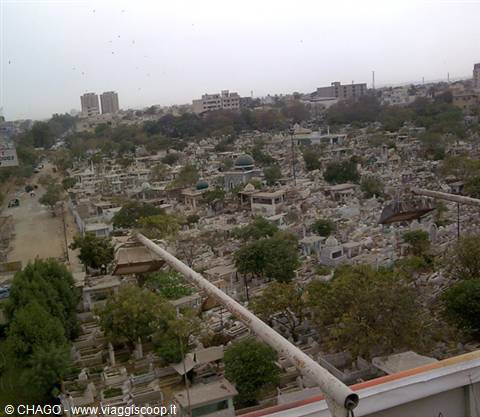 cemetery of Karachi