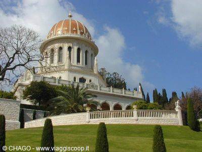 symbol of Haifa, the Bahai Shrine
