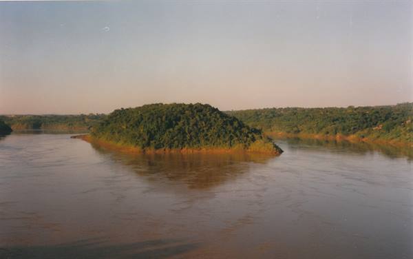 island on the Paraná river