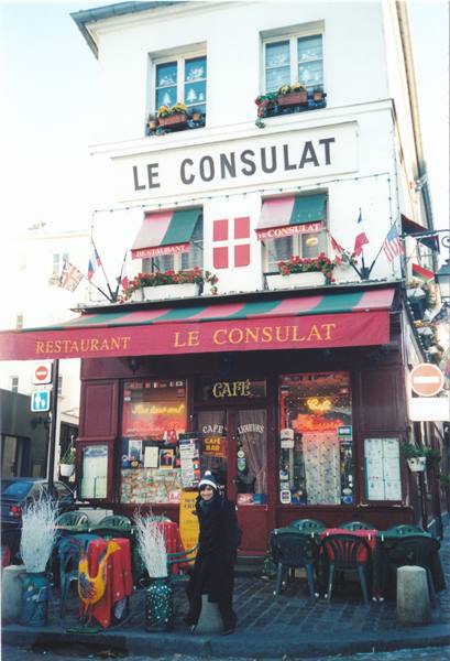 Le Consulat trattoria in Montmartre