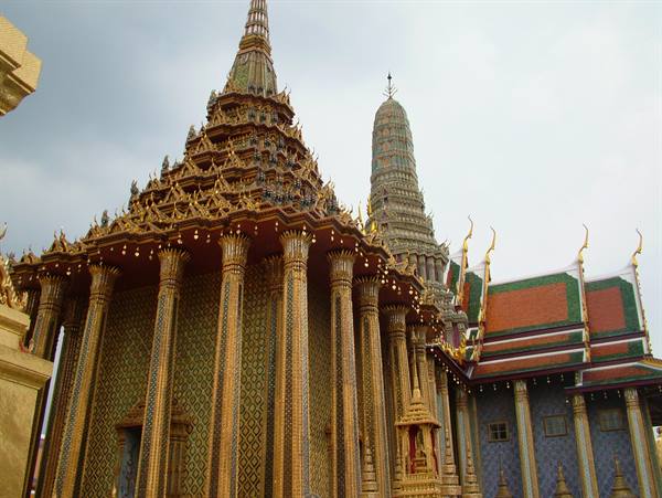 Phra Mondop - the library