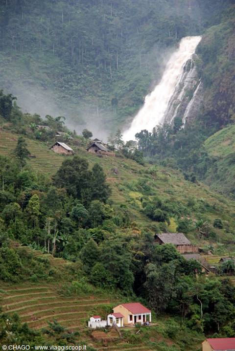 Lao Cai, silver waterfall