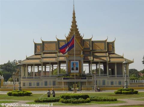 entrance to the royal palace