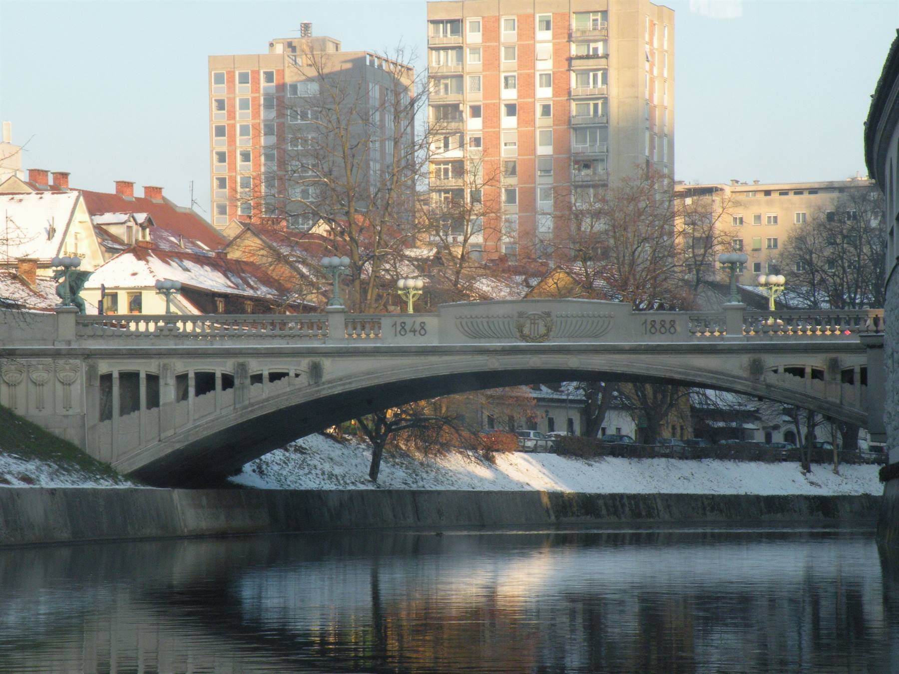 the dragon bridge seen from the river