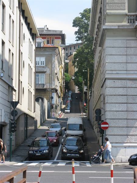 let's go take the historic tram that goes up to Villa Opicina