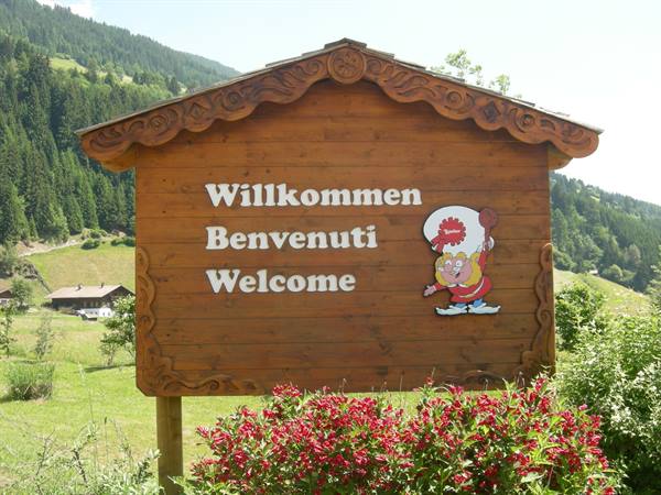 welcome to Loacker; how tasty..! (Heinfels)