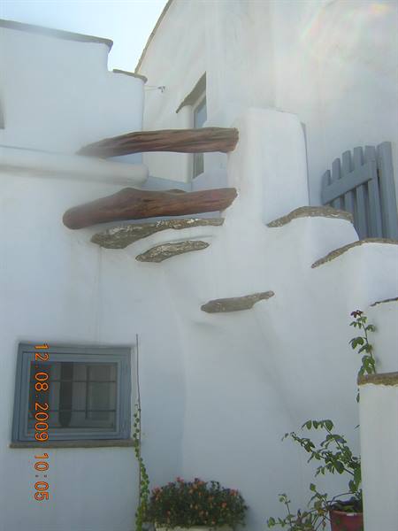 Spontaneous architecture Monastiri