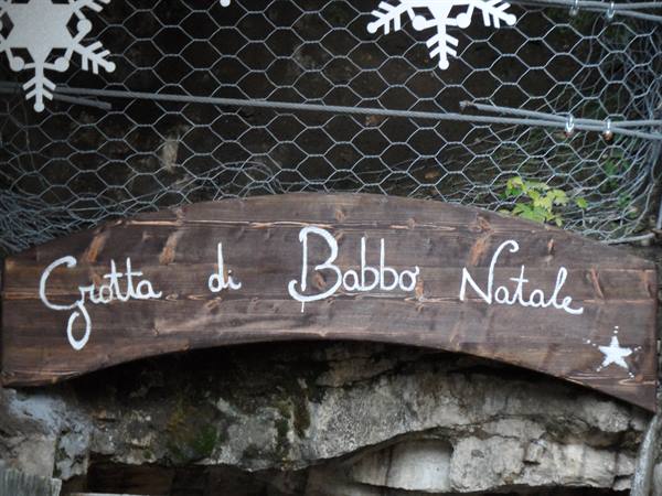 Santa's Grotto - Entrance