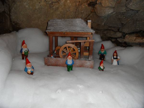 Santa's Grotto - Gnomes