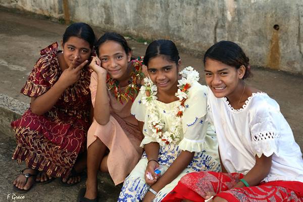Young Wallisian girls