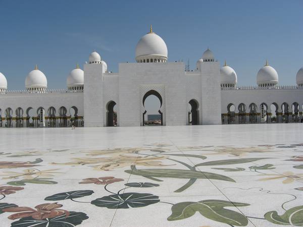 The mosque of Abu Dhabi