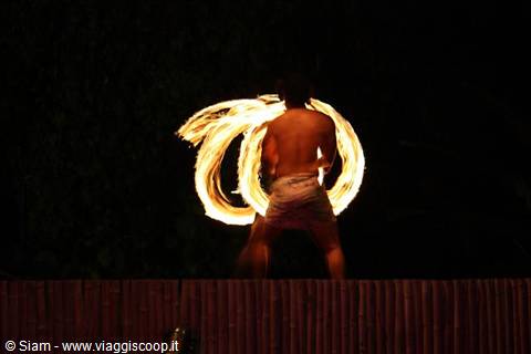 12/12/08 Phuket Stunt Show Juggler with fire