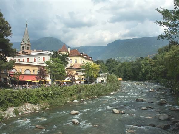 Merano 024 - Along the Passirio