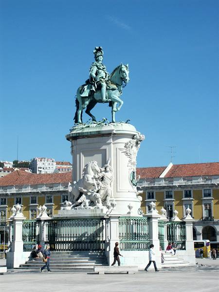 01 Lisbon - 02.03 Praça do Comércio - King Joseph