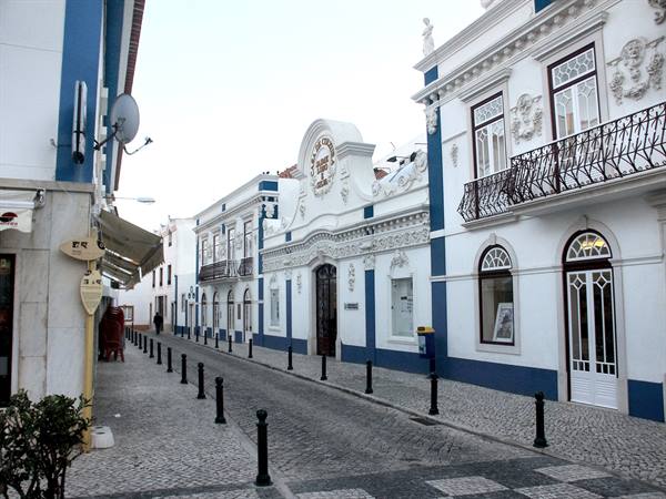 05.26 Ericeira - Alleys at dusk