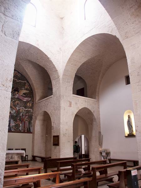    03-15 - Alberobello - S.Antonio Church