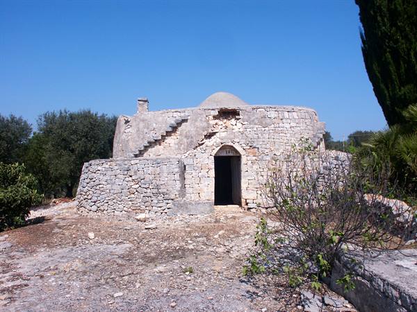 08-07 - Grotta Figazzano - Abandoned trullo