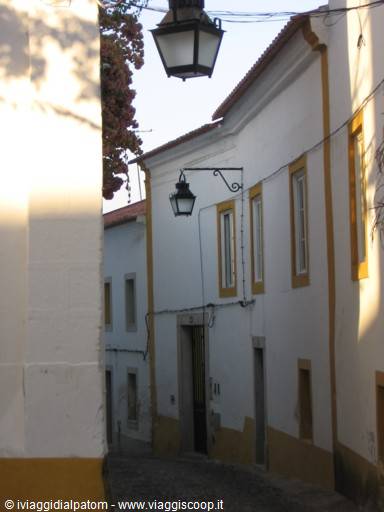 Évora: Rua do Cenáculo