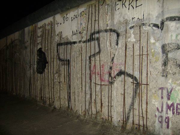 ...remains of the wall at the Memorial on Bernauer Strasse...