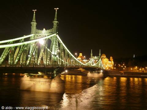 Liberty Bridge by night