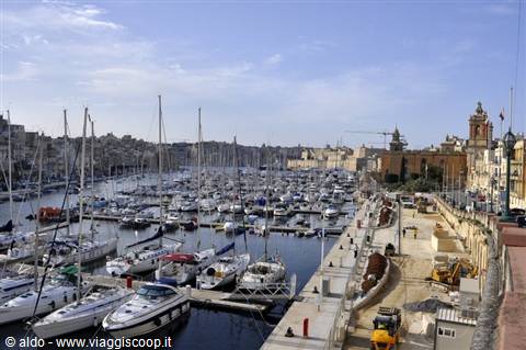 bay between Birgu and L'Isla