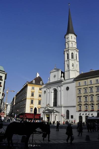 Square in front of Hofburg