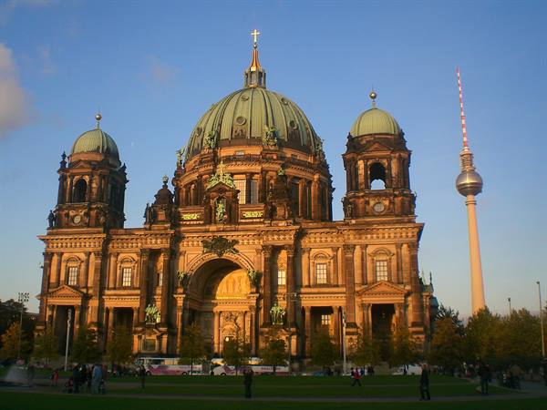 Berliner Dom and TV Tower