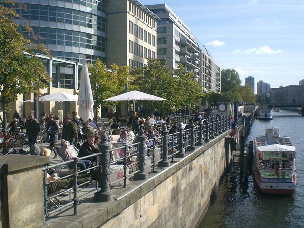 Sweet stop along the Spree