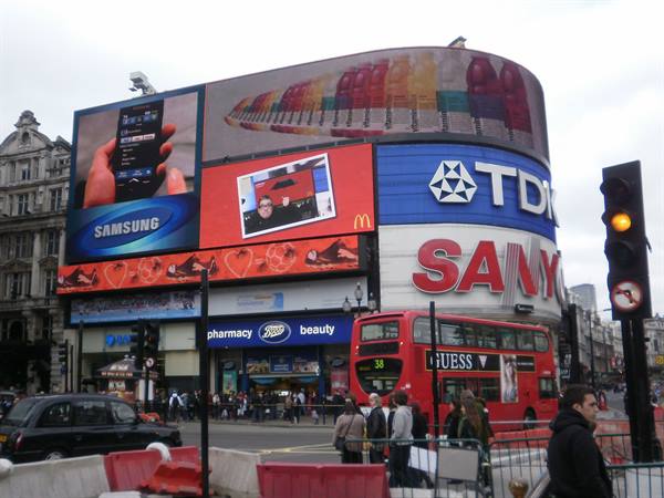 Piccadilly Circus
