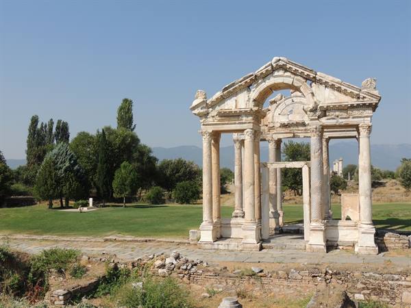 Aphrodisias - the Tetrapylon