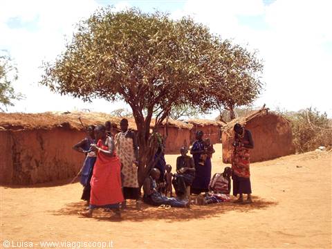 Group of Masai women