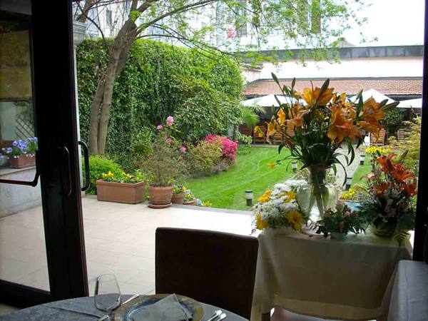 The garden of Hotel Ristorante Giardinetto