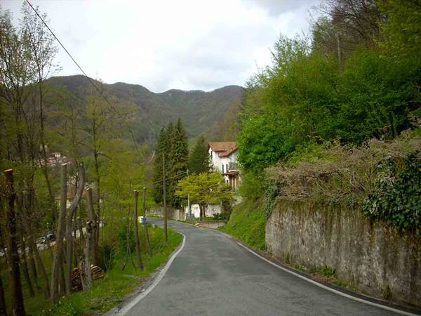 Arriving in Savignone