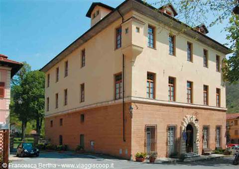 Palazzo Fieschi in Savignone, now a hotel and restaurant