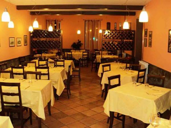 In the rooms of Ca' de Pitta Restaurant
