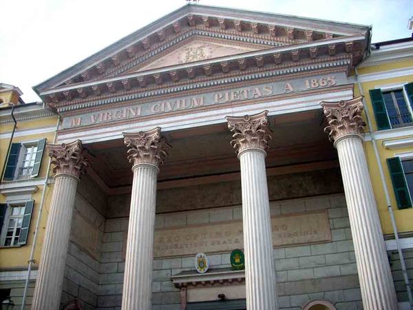 Facade of the Cathedral of Santa Maria del Bosco