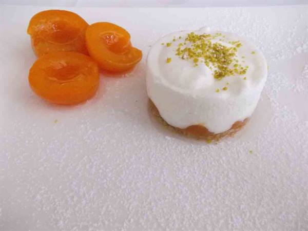The delicious desserts of the Antica Trattoria 'Da Cattivelli'