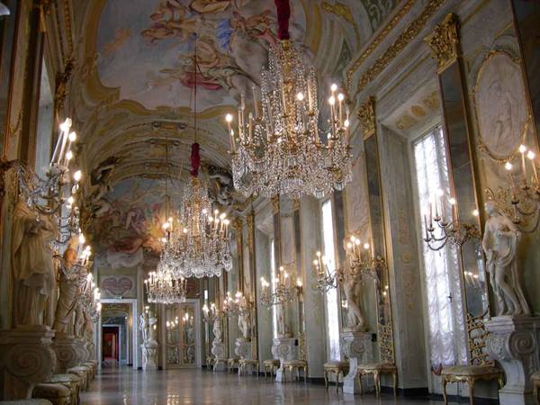 Hall of Mirrors in Palazzo Reale, Genoa, crystal chandeliers and marble statues