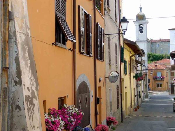 A street in Tassarolo