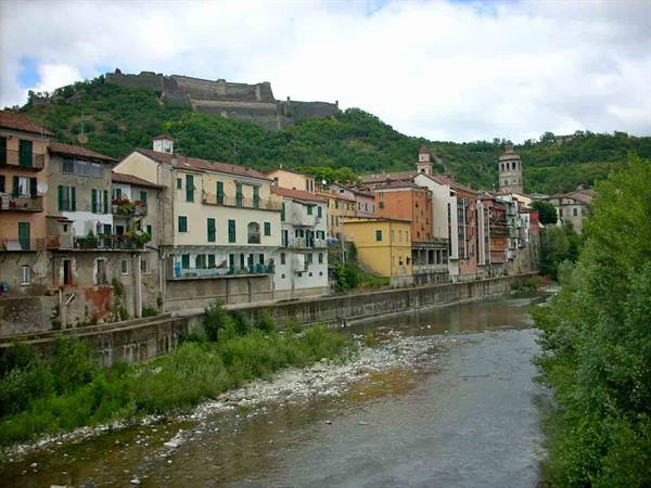 View of Gavi on the Lemme stream
