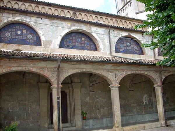 The cloister of the Church of San Giacomo Maggiore