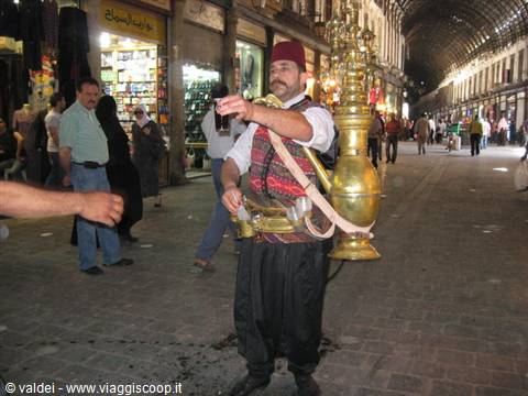 Damascus: street tea seller
