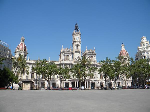 City Hall in Plaza del Ayuntamiento