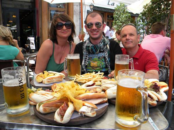 Here is lunch at the cerveceria 100 Montaditos!!