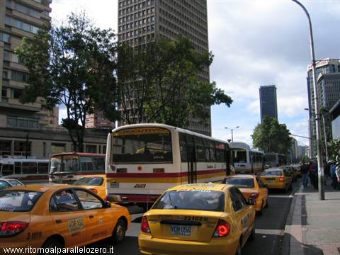Avenida principal de Bogotá