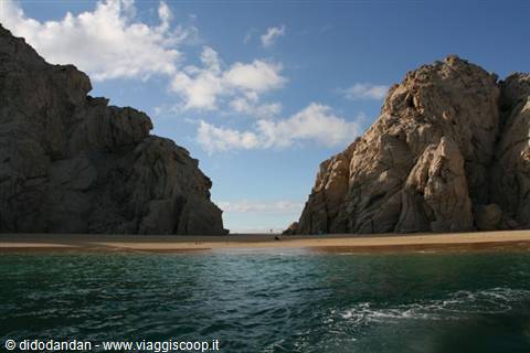 Lover's Beach at Cabo San Lucas, granite cliffs and turquoise sea