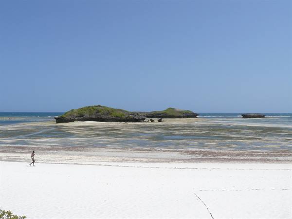 Watamu Beach at low tide