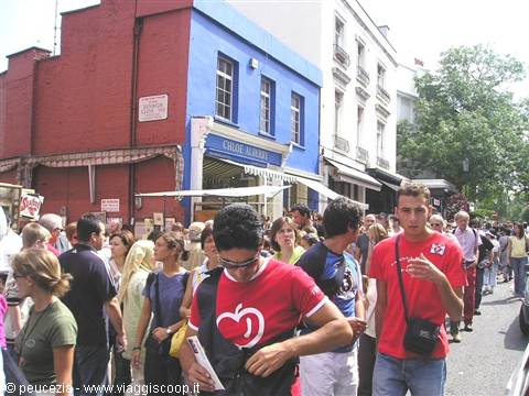 crowd at Portobello
