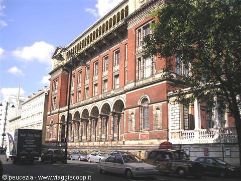 Victoria and Albert Museum