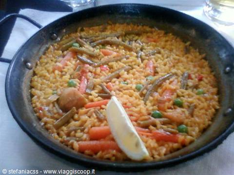 vegetarian paella
